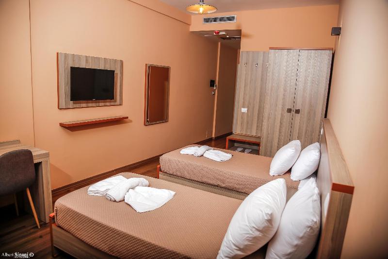 Arc Hotel - Genel