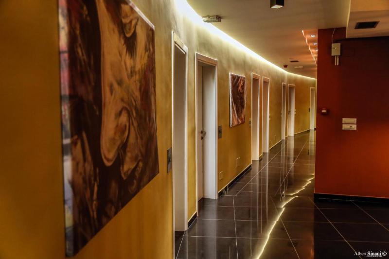 Arc Hotel - Genel