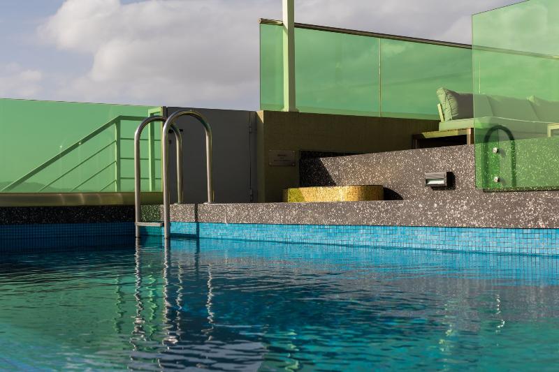 Athens Mosaico Suites and Apartments - Havuz