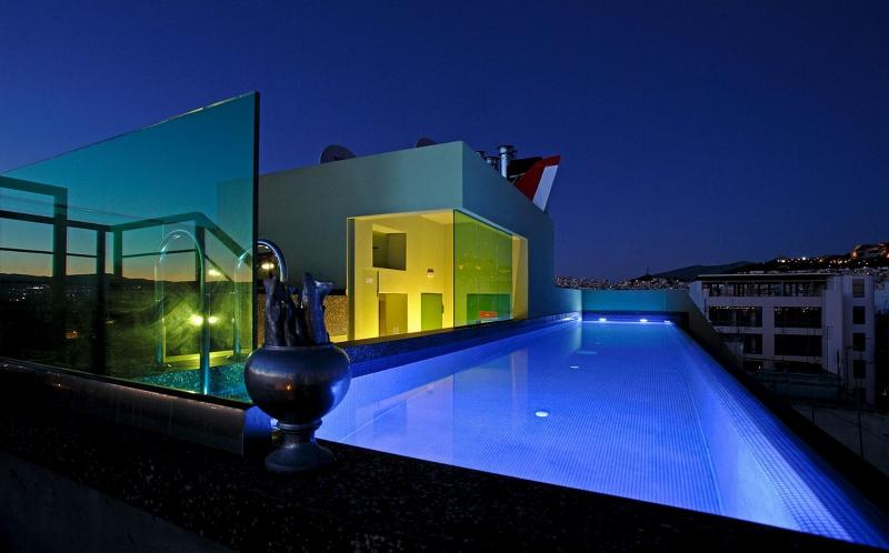 Athens Mosaico Suites and Apartments - Havuz