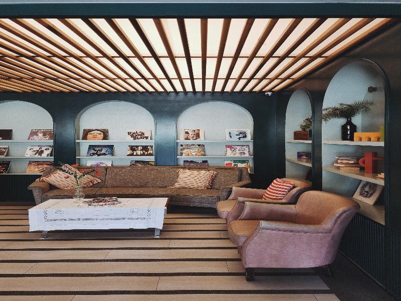 Josh Hotel - Lobi
