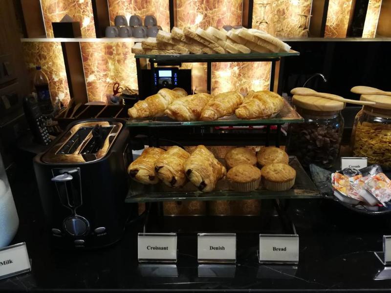 Syama Suite Sukhumvit 20 - Restoran