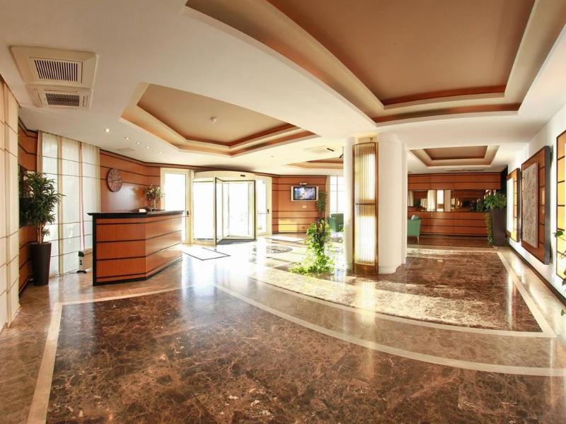Monte Carlo Palace Suites - Lobi