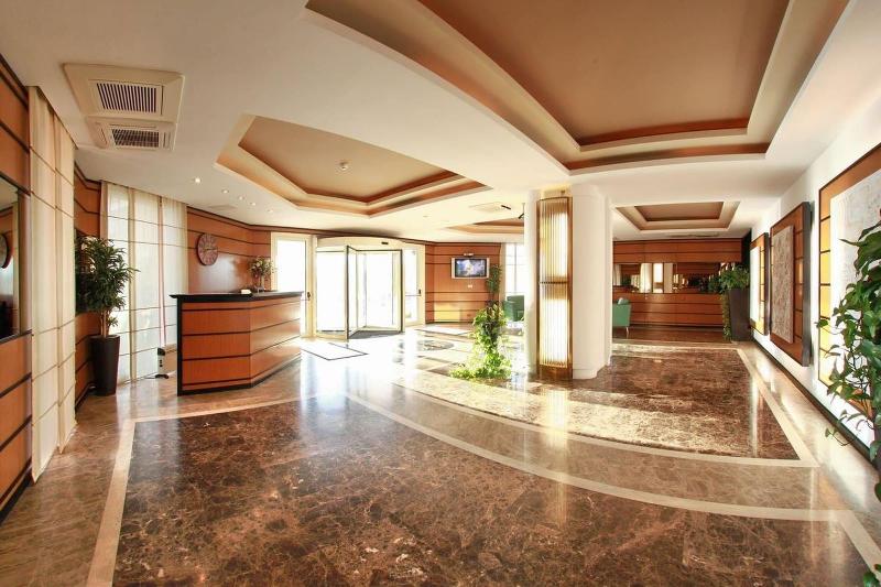 Monte Carlo Palace Suites - Lobi