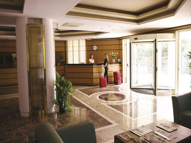 Monte Carlo Palace Rooms - Lobi