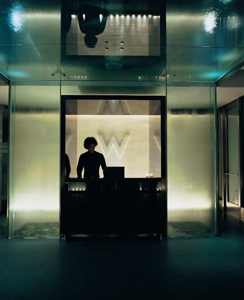 W Times Square - Lobi