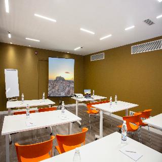 CASUAL KUBIC ATHENS fotoÄŸrafÄ±