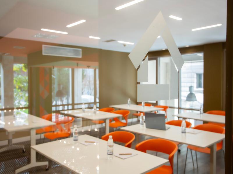 CASUAL KUBIC ATHENS - Toplantı