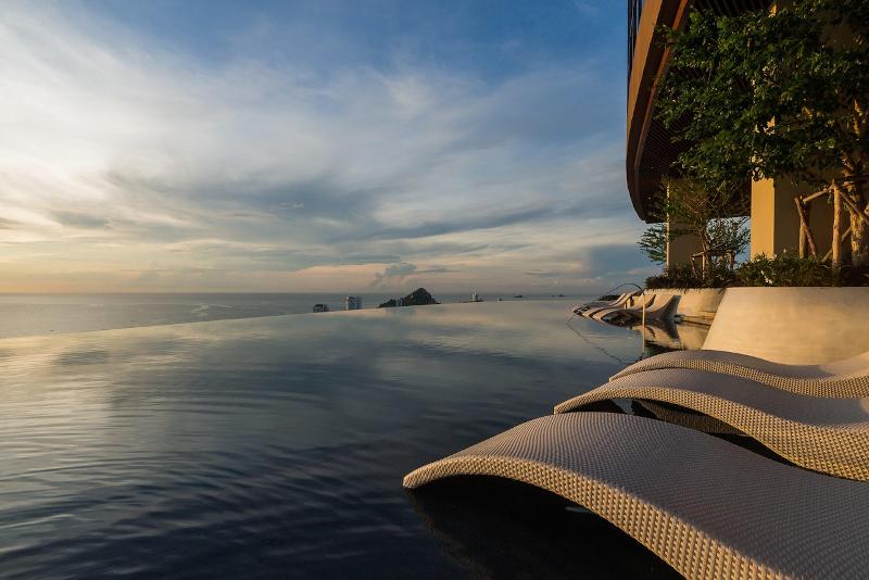 Holiday Inn Resort Vana Nava Hua Hin - Havuz