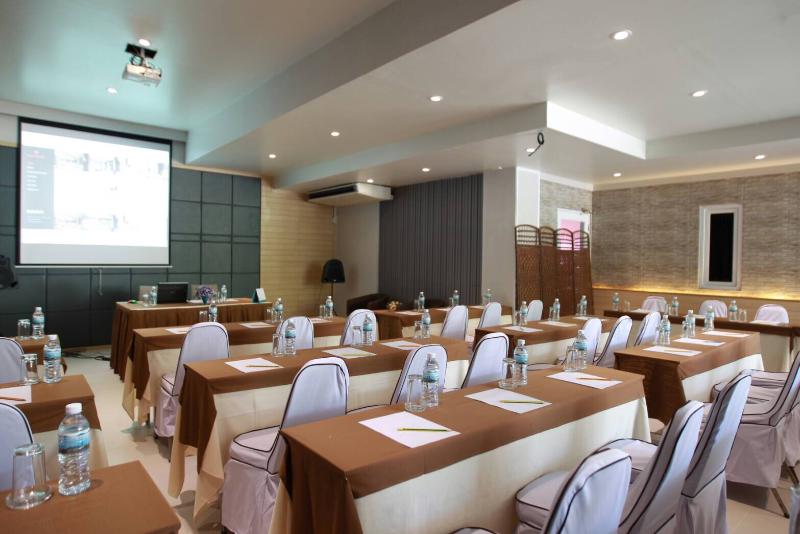 Nice Resort Pattaya - Toplantı