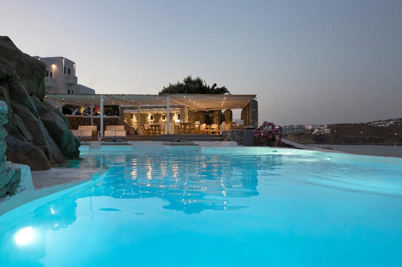 Dreambox Mykonos Suites - Havuz