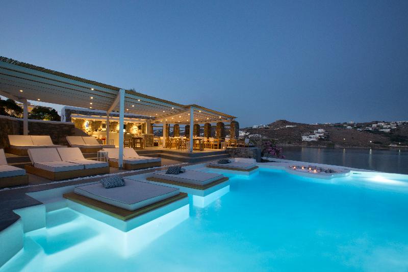 Dreambox Mykonos Suites - Havuz