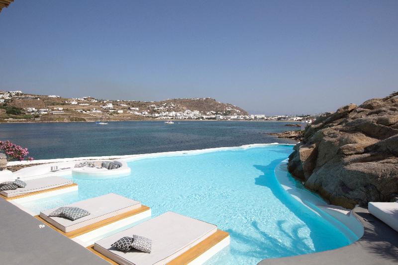 Dreambox Mykonos Suites - Havuz