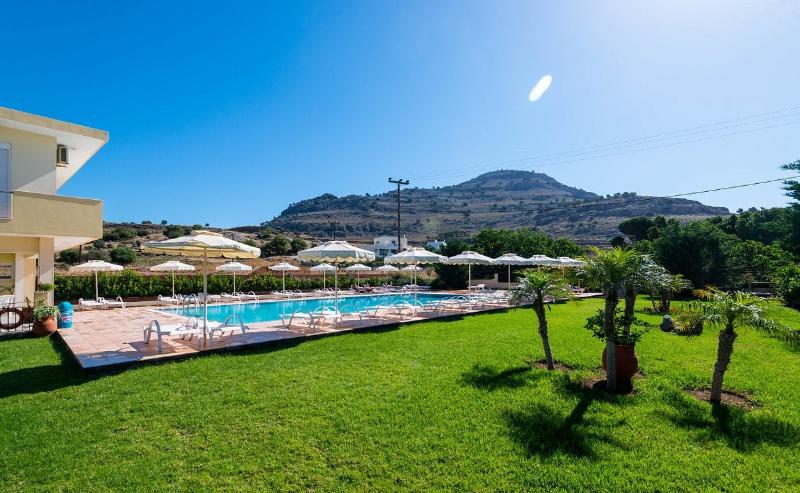 Sunshine Hotel Lardos - Havuz