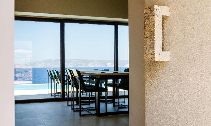 Milos Cove Hotel - Oda