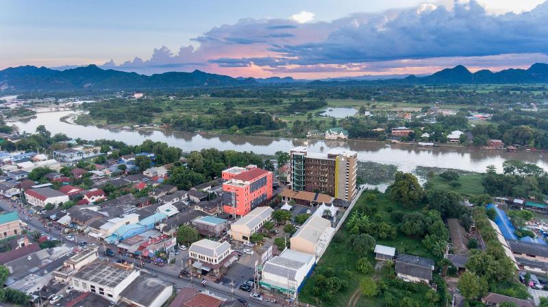 Natee The Riverfront Hotel Kanchanaburi - Genel