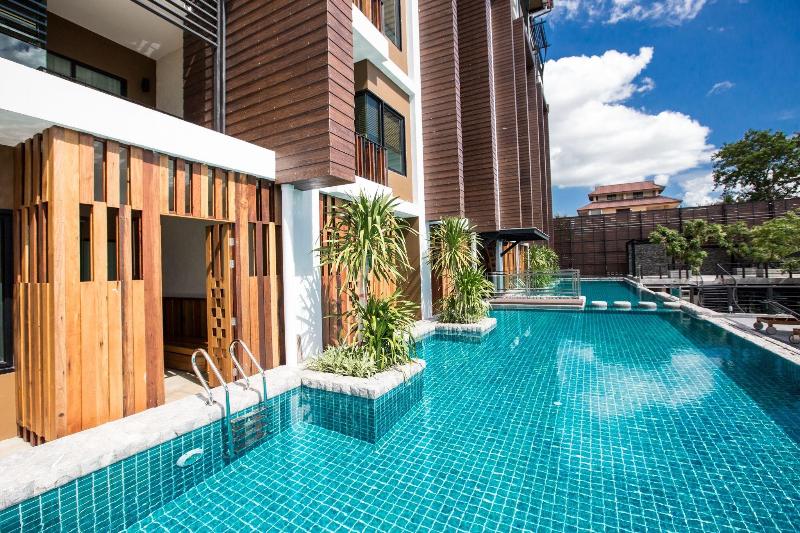 Natee The Riverfront Hotel Kanchanaburi - Havuz
