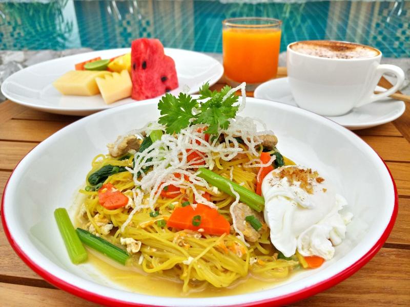 Natee The Riverfront Hotel Kanchanaburi - Restoran