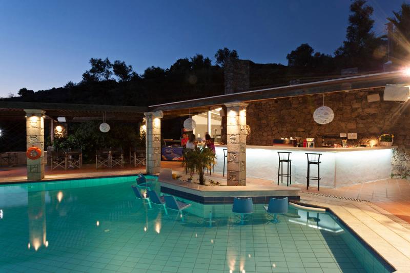 Rastoni Hotel - Havuz