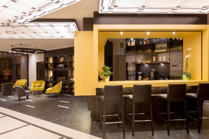Best Western Journel Nice Saint-Laurent-du-Var - Bar