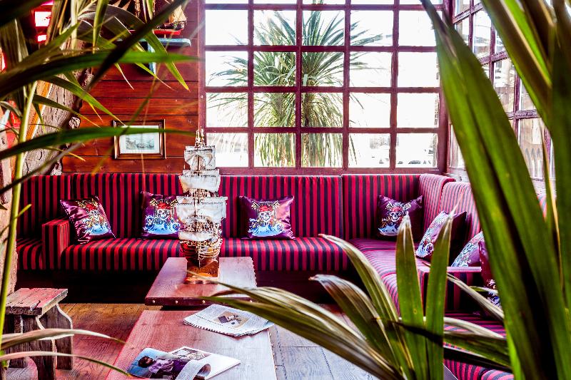 Hôtel Cap Pirate - Lobi
