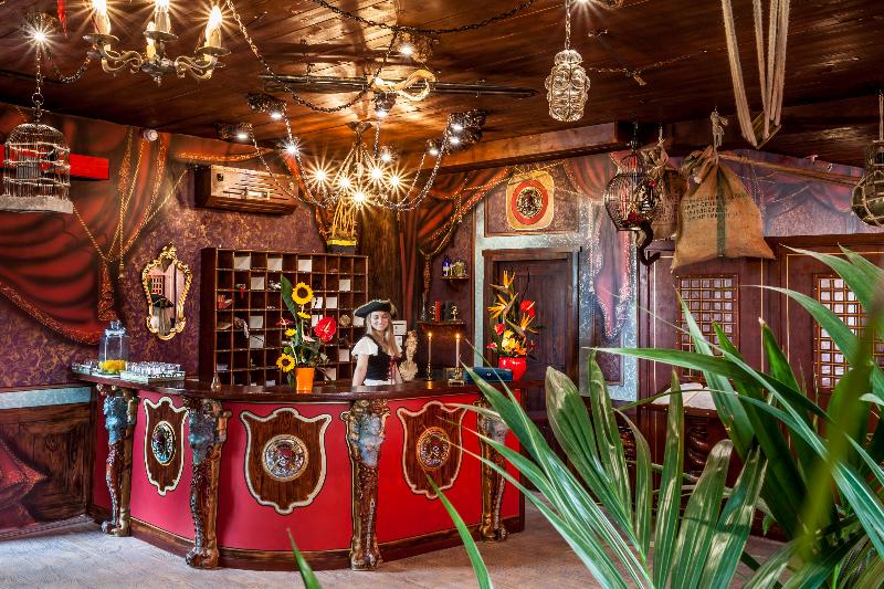 Hôtel Cap Pirate - Lobi