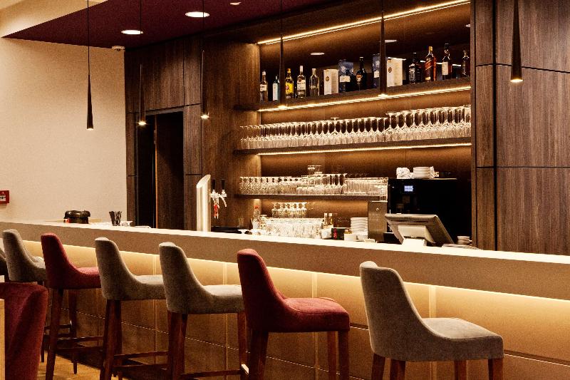 Hampton by Hilton Dortmund Phoenix See - Bar