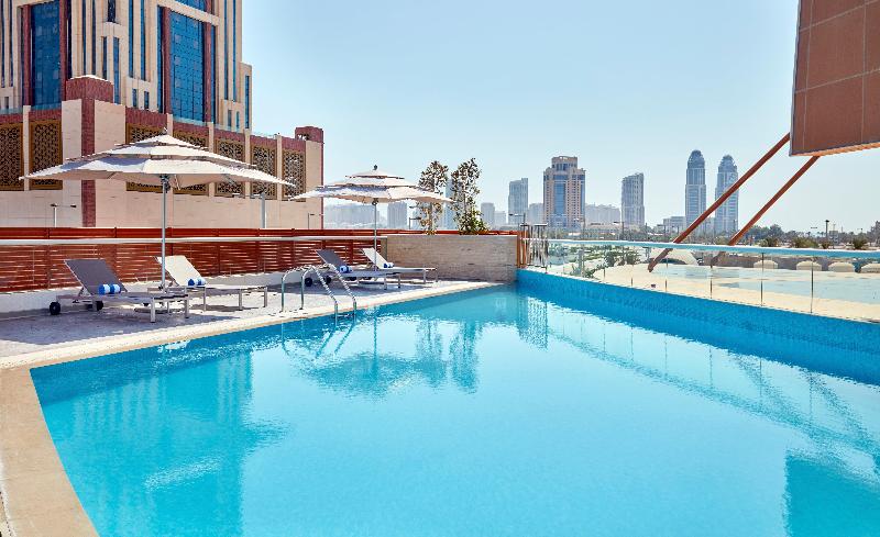 Staybridge Suites Doha Lusail - Havuz