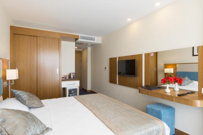 Marpessa Blue Beach Hotel - Oda