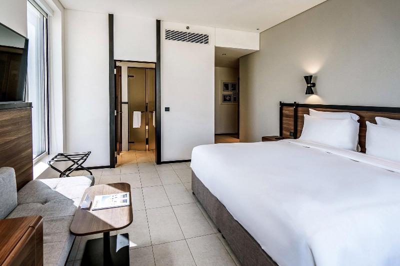 Form Hotel Dubai - Oda