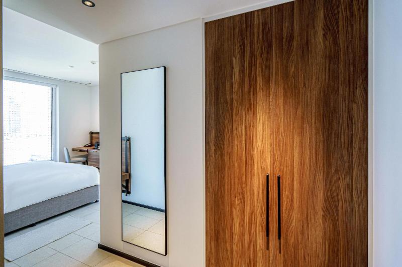 Form Hotel Dubai - Oda