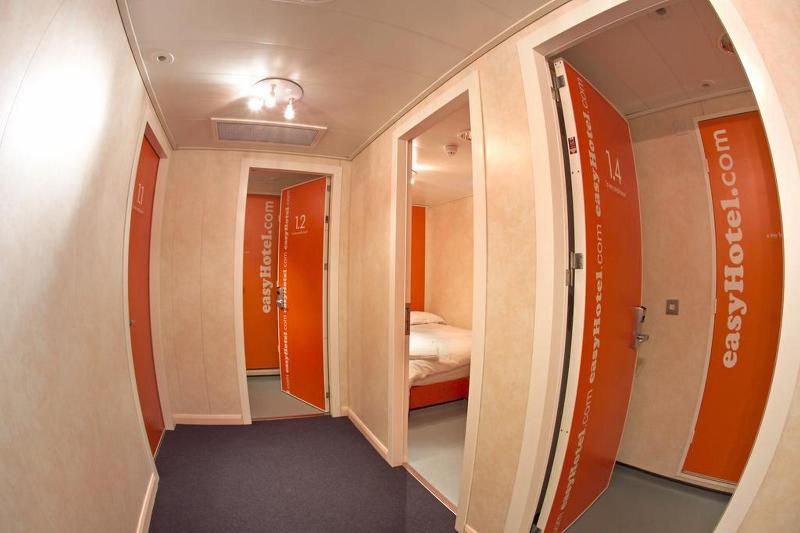 easyHotel South Kensington - Lobi
