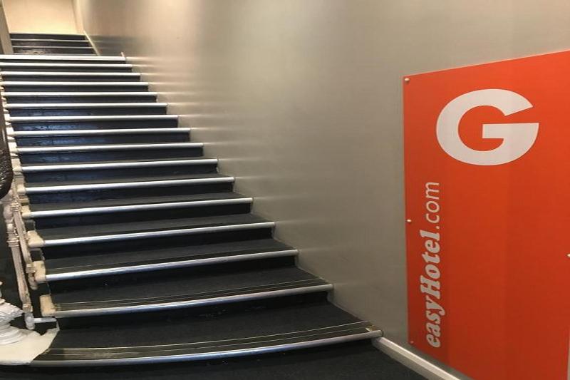 easyHotel South Kensington - Lobi