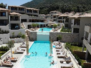 Crystal Waters otel fotoğrafı