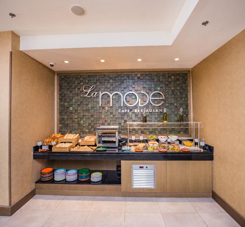 MENA Plaza Hotel Albarsha - Restoran