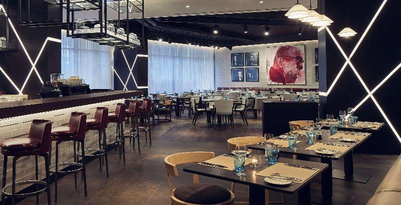 Hilton Belgrade - Bar