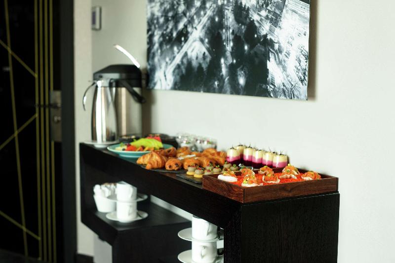 Hilton Belgrade - Oda
