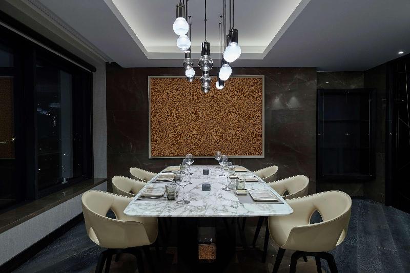 Hilton Belgrade - Oda