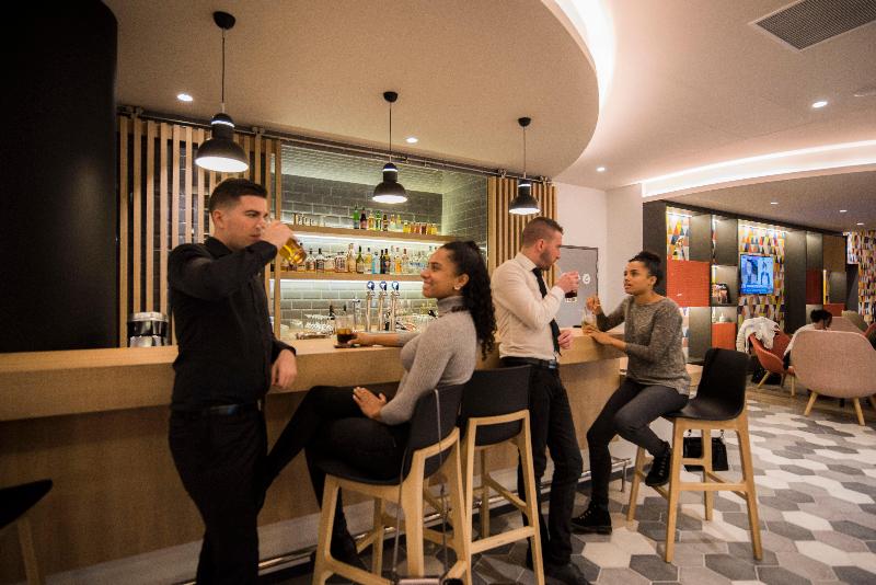 Holiday Inn Express Paris - CDG Airport - Bar