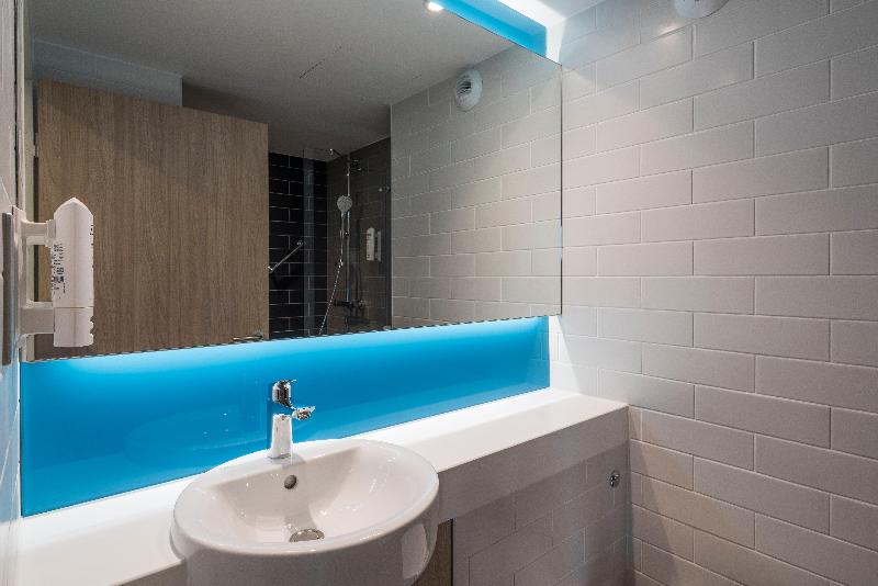 Holiday Inn Express Paris - CDG Airport - Oda