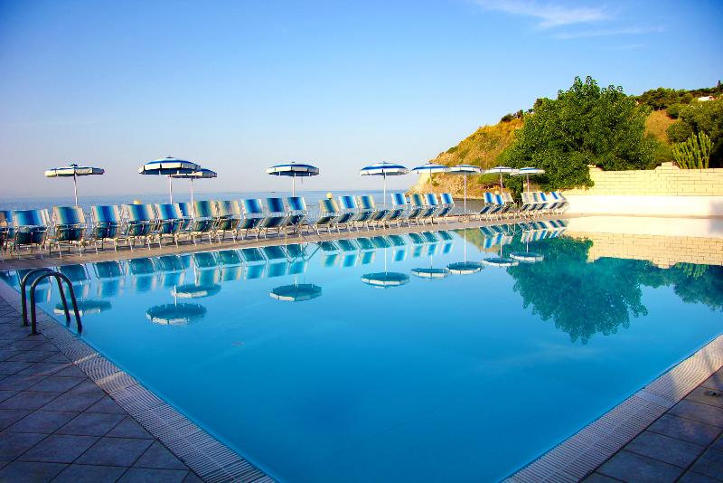 Villaggio Baia D'Ercole - Havuz