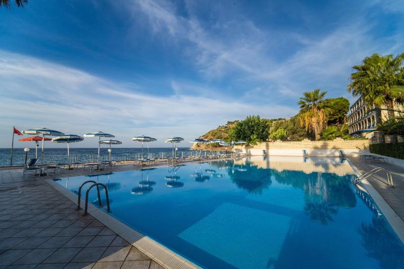 Villaggio Baia D'Ercole - Havuz