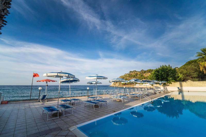 Villaggio Baia D'Ercole - Havuz