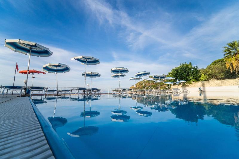 Villaggio Baia D'Ercole - Havuz
