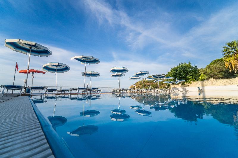 Villaggio Baia D'Ercole - Havuz