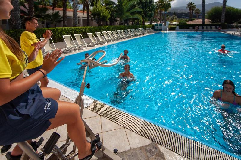 Villaggio Baia D'Ercole - Havuz