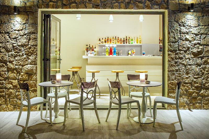 Core Hotel - Bar
