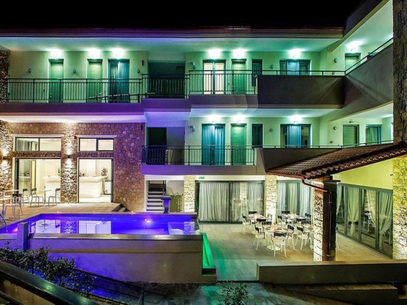 Core Hotel - Genel