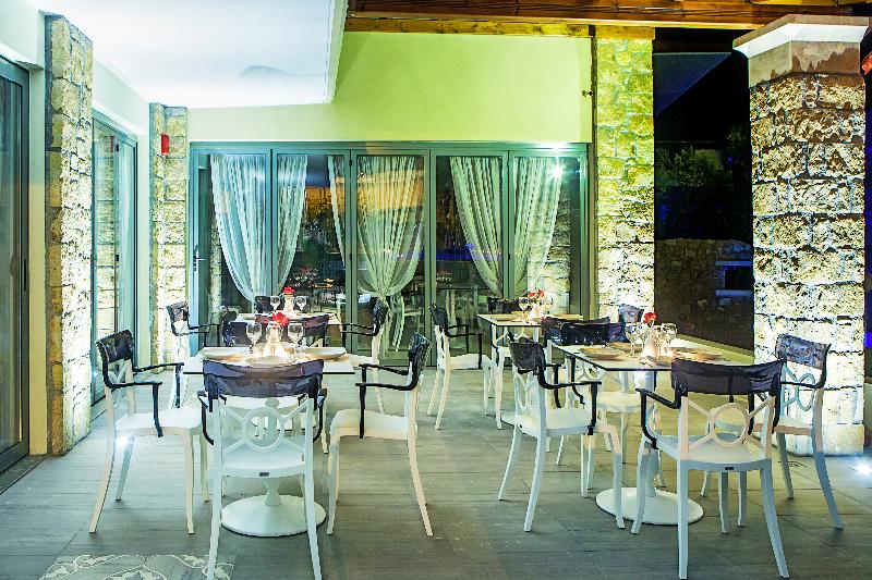 Core Hotel - Genel