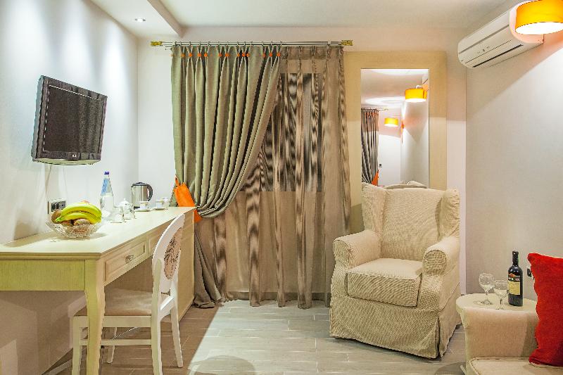 Core Hotel - Oda